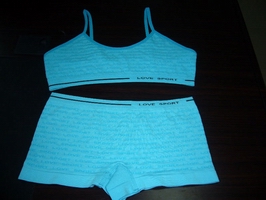Wholesale Seamless stripe pattern amanda's brand Sport Bras Sets