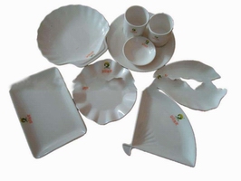 Wholesale 8pcs white restaurant dinner set melamine tableware set with different design