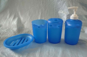 Wholesale cheap plastic bath set (soap dish, soap dispenser,toothbrush holder,tumbler holder)