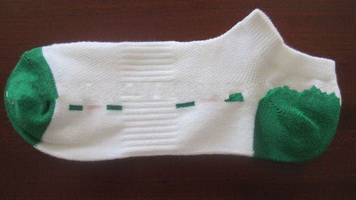 Wholesale Breathable and Quick Dry man ankle cotton socks with factory price