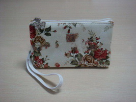Wholesale Noble women's elegant design linen makeup cosmetic bag