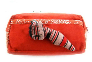 Wholesale lint material red color good quality ladies makeup bag