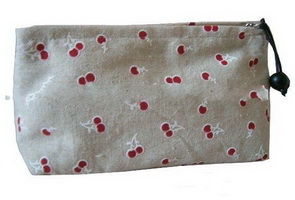 Wholesale white color and cherrey printed lovely makeup bag
