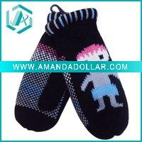 Wholesale fashion knitted winter gloves