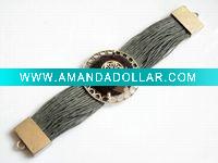 Wholesale 2011 fashion leather bracelet