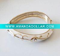 Wholesale 2011 the latest alloy bangle