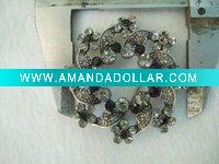 latest fashion brooches