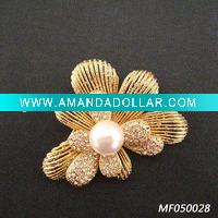 Wholesale Ocean pearl flower with diamond brooch