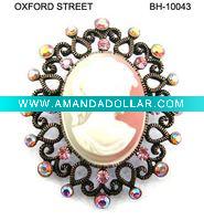 fashion brooch