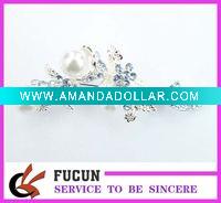 Wholesale top grade rhinestone brooch