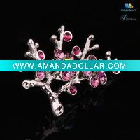 2011 Crystal rhinestone brooch
