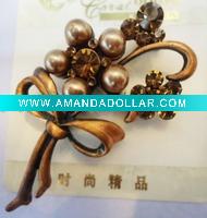 Wholesale fashion pearl brooch