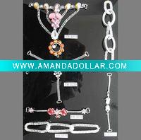 Wholesale rhinestone brooch
