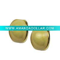 Fashion stud earring