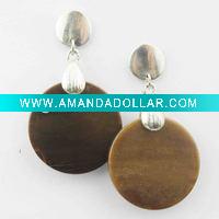 Fashionable women 's accessory earring