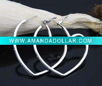 Wholesale 2011 charm heart shaped hoop earring