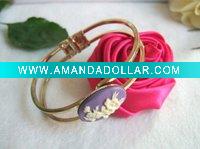 fashion bangle