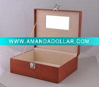 Jewelry storage case with mirrow inside