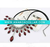 pendant necklace
