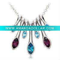 Wholesale 2011 fashion crystal and alloy necklaces