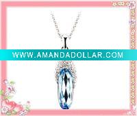 Wholesale 2011 fashion pendant necklaces