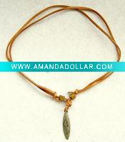 Wholesale Cheap fashion leather necklace
