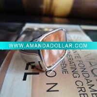 Wholesale fashion shell ring for women