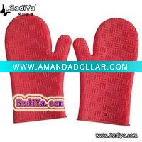 Silicone oven mitt