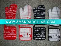 oven mitt and potholder