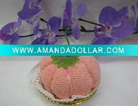 Wholesale 2011 Latest 100% cotton wedding towel mini cake souvenirs (WBA-076)