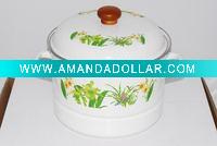 the enamel stock pot