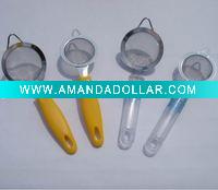 colander / mesh strainer