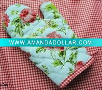 New design high quality oven mitt with pot holders