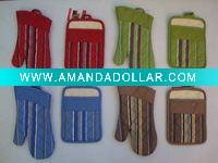 oven mitt and potholder
