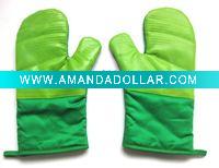 Silicone oven mitt