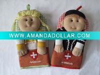 Toy oven mitt