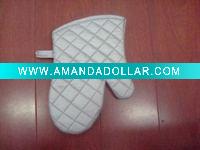 coated oven mitt