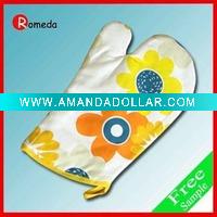 Wholesale The most popular print oven mitt with good quality