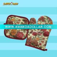 printed oven mitt