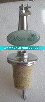 Wholesale oil pourer with cover and logo