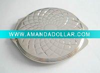 pocket mirror