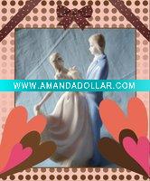 Wholesale ceramics couple sculpture for valentine's day gifts or wedding decoration