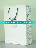 Wholesale 100% recyclable garment paper bag