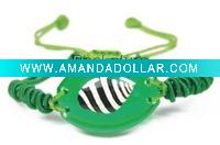 Wholesale Natural craft--Real seashell bracelet, green background.