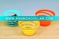 6" plastic bowl