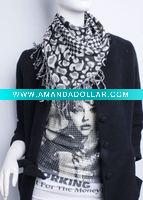triangle leopard scarf M272