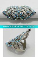 Fashion Ring With Blue Crystal
