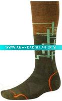 Wholesale Fashionable men's knee high socks