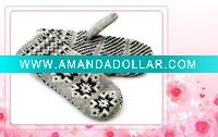 knit glove
