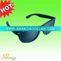 Wholesale 2011 Hot sell Fashion Plastic sunglasses